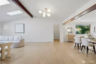 527 N 200th St, Shoreline, WA 98133 - Photo 4