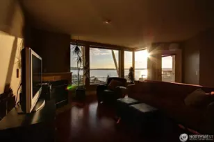 220 1st St, Kirkland, WA 98033 - Photo 14