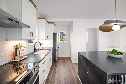 11242 Evanston Avenue N #B, Seattle, WA 98133 - Photo 6