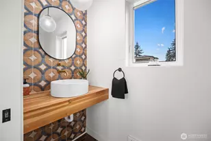 11242 Evanston Ave N, Seattle, WA 98133 - Photo 18