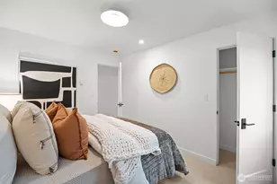 11242 Evanston Ave N, Seattle, WA 98133 - Photo 12