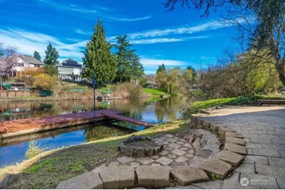 11028 E Riverside Drive, Bothell, WA 98011 - Photo 32