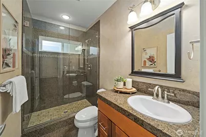 11028 E Riverside Drive, Bothell, WA 98011 - Photo 16