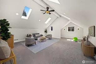 11028 E Riverside Dr, Bothell, WA 98011 - Photo 20