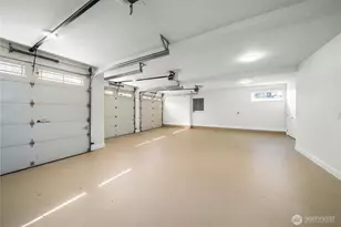 11028 E Riverside Dr, Bothell, WA 98011 - Photo 30