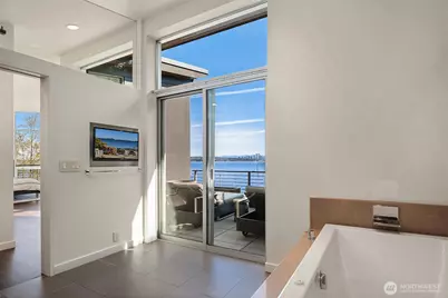 1318 Lakeside Avenue S, Seattle, WA 98144 - Photo 18