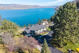 4056 Lakeveiw Pl, Chelan, WA 98816 - Photo 2