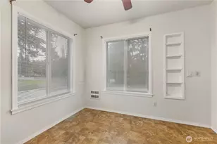 10114 Canyon Rd E, Puyallup, WA 98373 - Photo 12