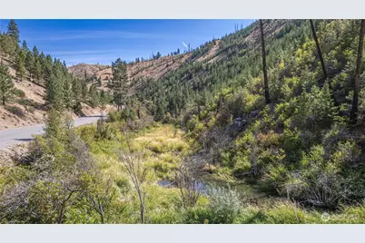 10558 Mud Creek Road, Entiat, WA 98822 - Photo 18
