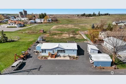 365 NE Adams Road, Creston, WA 99117 - Photo 2