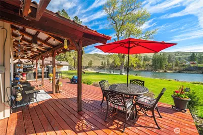 6 Kelli Lane, Carlton, WA 98814 - Photo 2