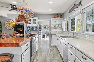10 E Sunny Sands Rd, Cathlamet, WA 98612 - Photo 12