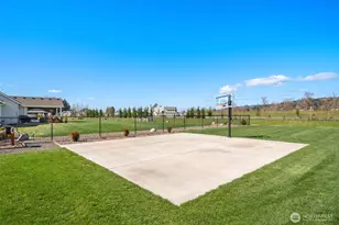 136 Klazina Ct, Woodland, WA 98674 - Photo 36