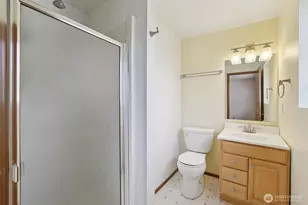 11208 SE 234th St, Kent, WA 98031 - Photo 14