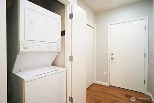 11004 NE 11th St, Bellevue, WA 98004 - Photo 12