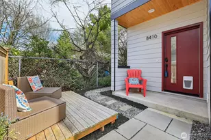 8410 17th Ave SW, Seattle, WA 98106 - Photo 2