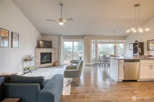 673 Island Cir SE, Ocean Shores, WA 98569 - Photo 8