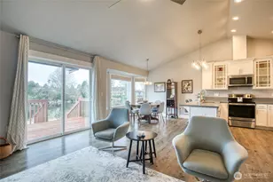 673 Island Cir SE, Ocean Shores, WA 98569 - Photo 10