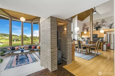 2180 Cove Drive, Oak Harbor, WA 98277 - Photo 6