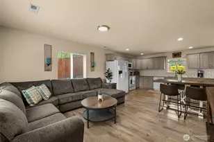617 E Wapato Ave, Chelan, WA 98816 - Photo 8