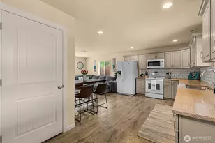 617 E Wapato Ave, Chelan, WA 98816 - Photo 4