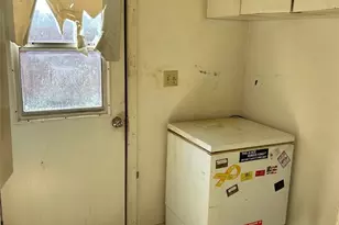 204 W Alaska Ave, Roslyn, WA 98941 - Photo 6