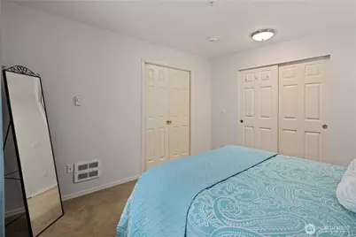 4133 224th Place SE #302, Issaquah, WA 98029 - Photo 26