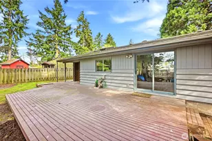 1409 N 135th Pl, Seattle, WA 98133 - Photo 38