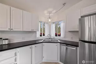 14512 246th St E, Graham, WA 98338 - Photo 12