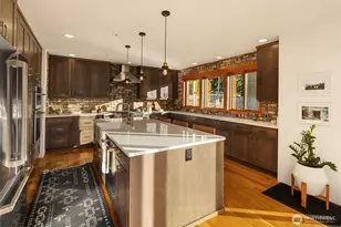 14625 SE 14th St, Bellevue, WA 98007 - Photo 12