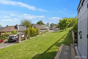 9818 63rd Ave S, Seattle, WA 98118 - Photo 30