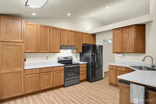 5502 69th St NE, Marysville, WA 98270 - Photo 24