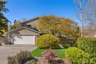 9630 NE 35th Pl, Clyde Hill, WA 98004 - Photo 2