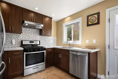 4605 49th Avenue S, Seattle, WA 98118 - Photo 14