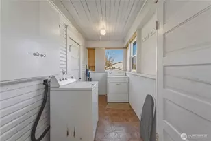 116 SW 9th St, College Place, WA 99324 - Photo 16