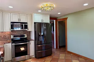 215 NW Cole Ave, Wilbur, WA 99185 - Photo 10