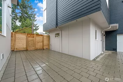 3216 47th Avenue SW, Seattle, WA 98116 - Photo 20