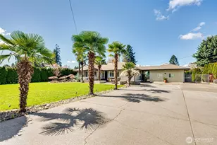 2126 Lewis River Rd, Woodland, WA 98674 - Photo 2