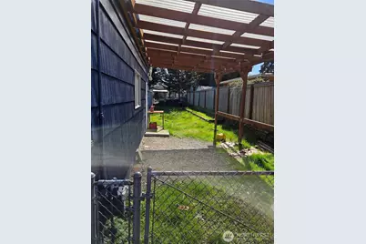 1638 119th St S, Tacoma, WA 98444 - Photo 12