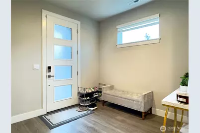 6302 SW 206th Pl, Lynnwood, WA 98036 - Photo 2