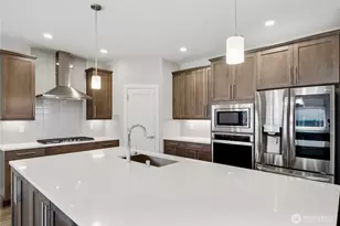 6302 SW 206th Pl, Lynnwood, WA 98036 - Photo 4