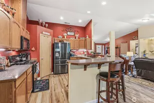 260 Trinity Dr, Castle Rock, WA 98611 - Photo 12