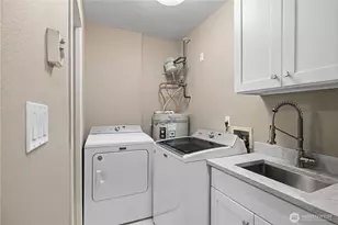 1240 5th Ave N, Seattle, WA 98109 - Photo 20