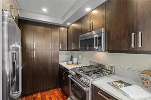 1240 5th Ave N, Seattle, WA 98109 - Photo 10