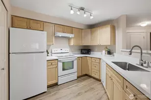 7711 NE 175th St, Kenmore, WA 98028 - Photo 10