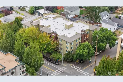 8745 Greenwood Avenue N #207, Seattle, WA 98103 - Photo 20