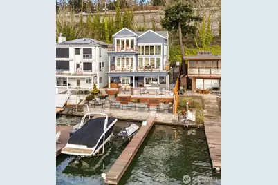 6007 Hazelwood Lane SE, Bellevue, WA 98006 - Photo 2