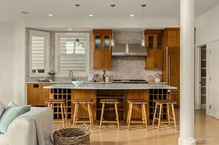 6007 Hazelwood Ln SE, Bellevue, WA 98006 - Photo 18