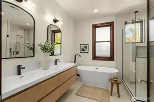 6007 Hazelwood Ln SE, Bellevue, WA 98006 - Photo 26