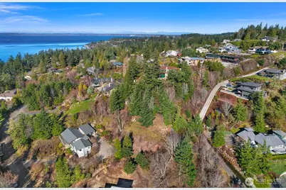 405 Arbutus Place, Bellingham, WA 98225 - Photo 16